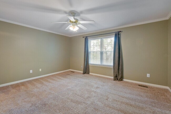 Building Photo - 7037 Mooreland Ct