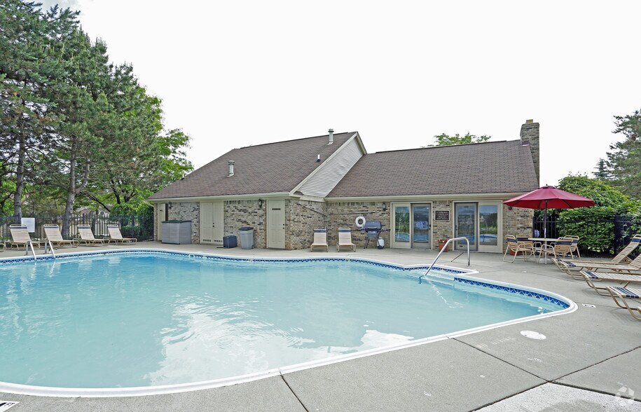 Rolling Hills Apartments 891 Rolling Hills Ln Lapeer MI 48446