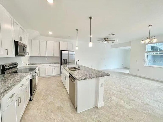 Building Photo - 12072 Via Caselli Ln