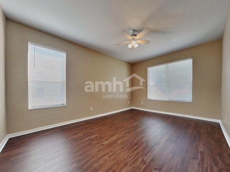 Building Photo - 1531 Kish Blvd