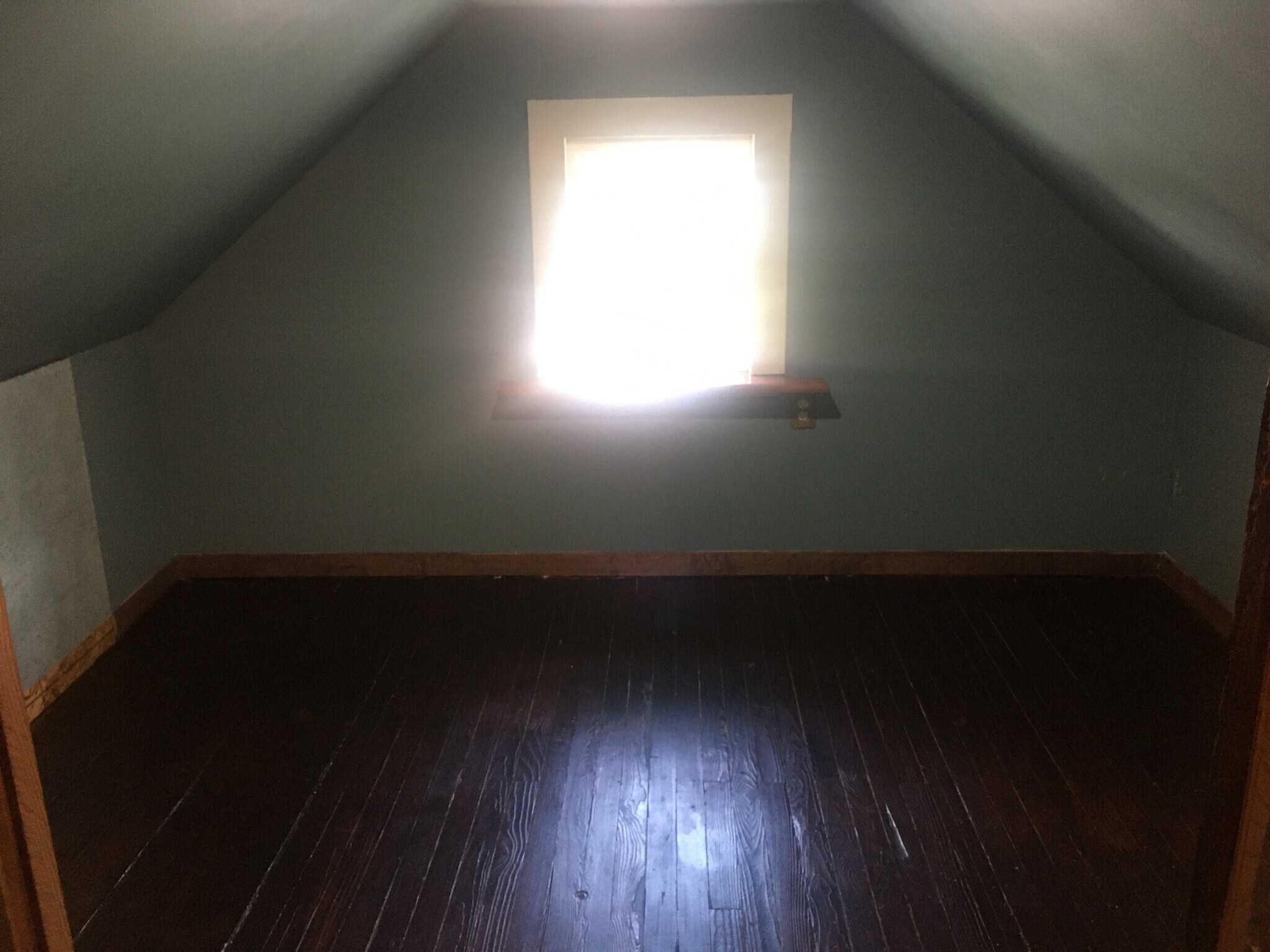 Building Photo - 1302 Hillside Ave