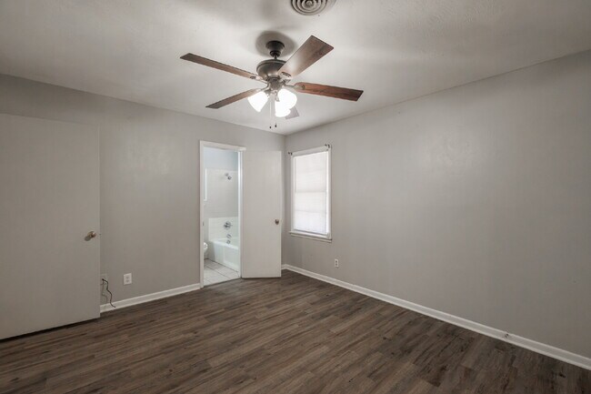 Building Photo - For Lease
