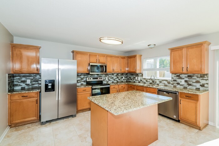 Building Photo - 13605 Botany Bay Ct