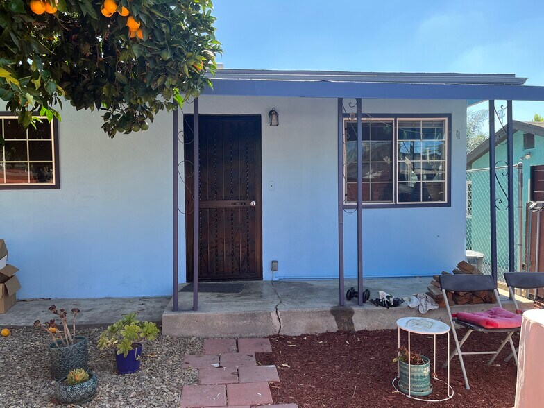 Building Photo - 2900 Elm St