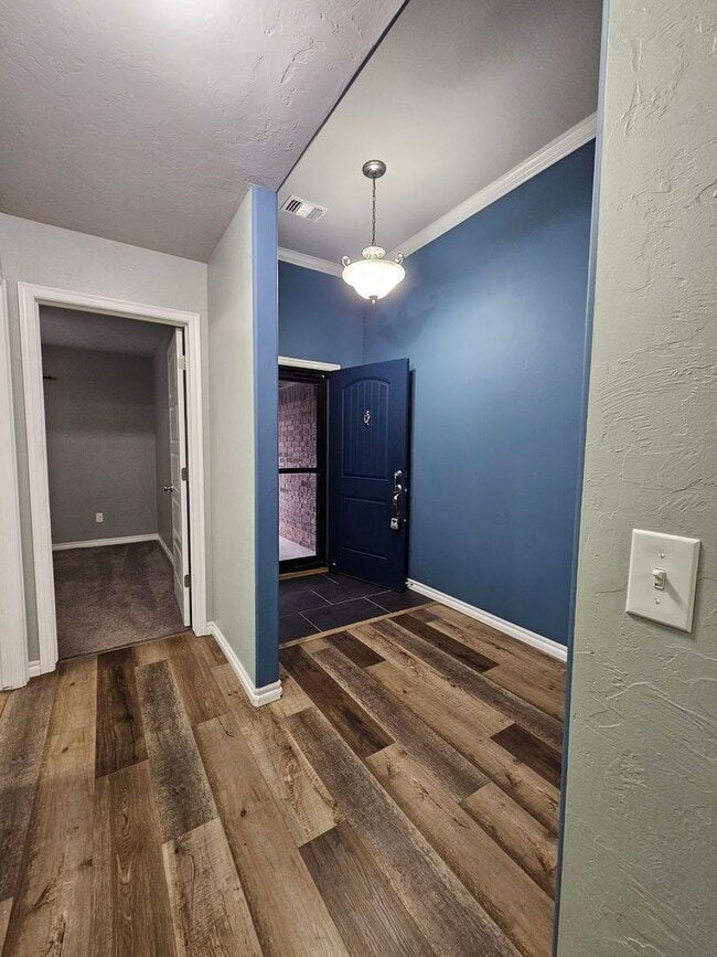 Building Photo - (3) Bed/(2) Bath in Bellatona Addition! Avail NOW!