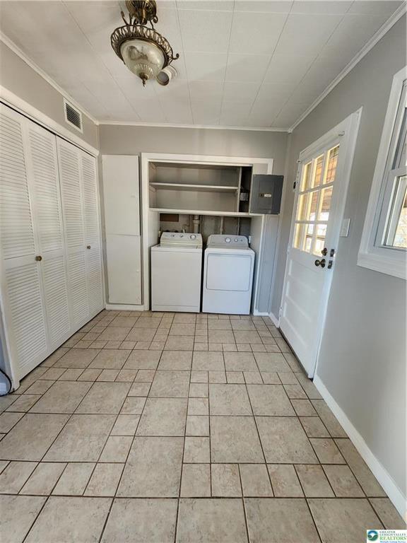 Building Photo - 1631 North Blvd