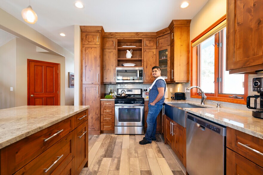 Building Photo - 2655 Windward Way