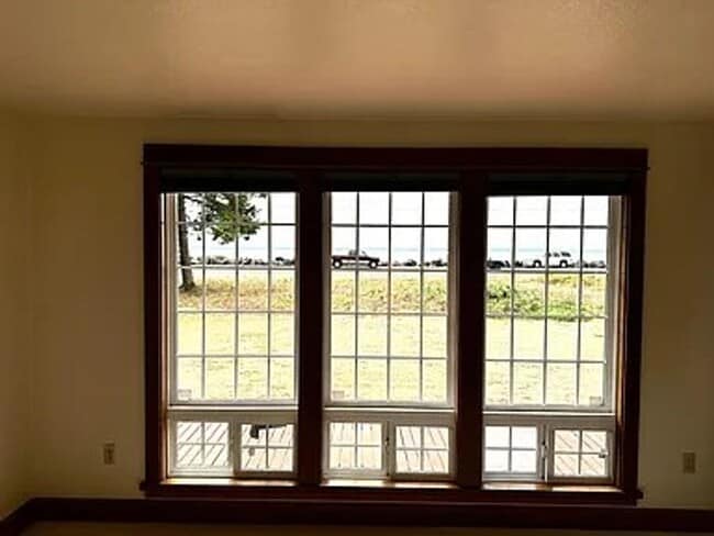 Building Photo - Chinook, WA 3 Bedroom 2 Bath Home with Vie...