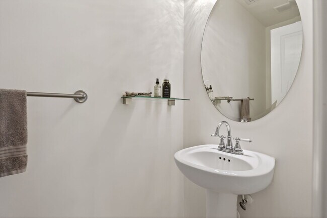 Building Photo - 207 Hearthstone Rch