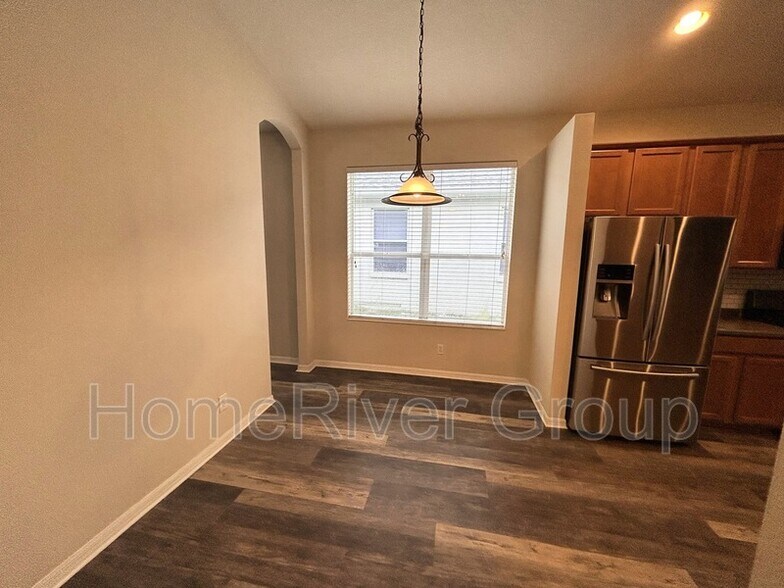 Building Photo - 5221 Clover Mist Dr