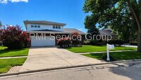 Building Photo - 7749 Lyman Ave