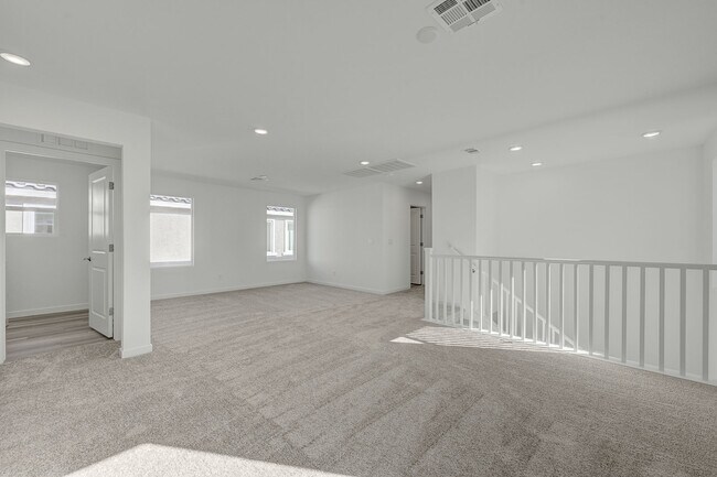 Building Photo - 8484 W Agate Ave