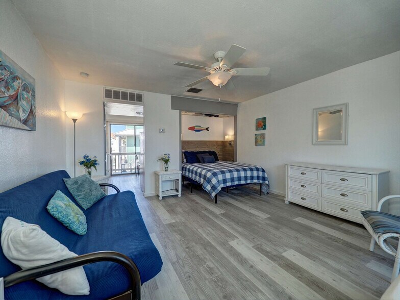 Building Photo - 14814 Leeward Dr