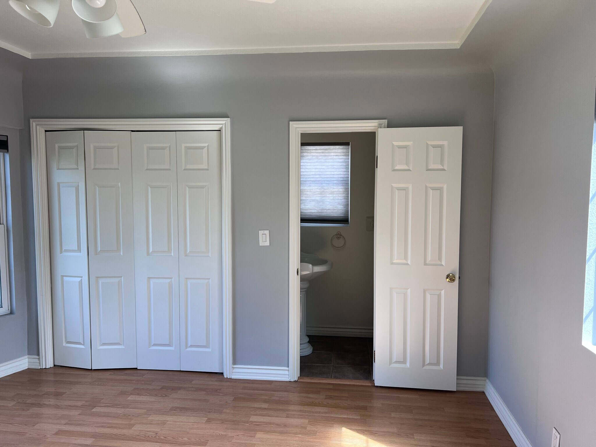 Bedroom 3 with bathroom - 1930 W Redondo Beach Blvd