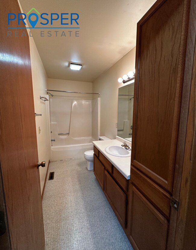 Building Photo - South Eau Claire Living Without Compromise