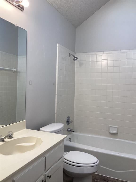 Building Photo - 1206 Wooded Trail