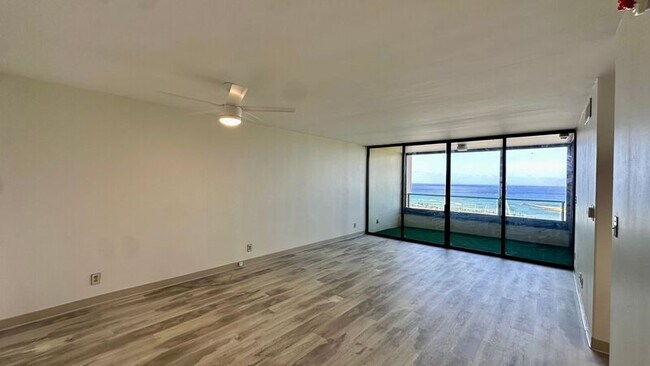 Building Photo - 1600 Ala Moana Blvd