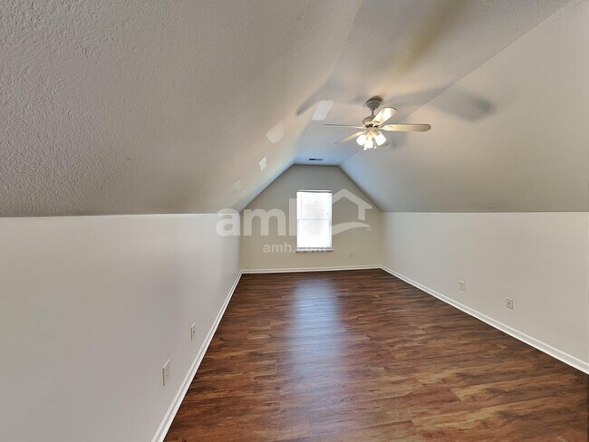 Building Photo - 130 Nevis Ln