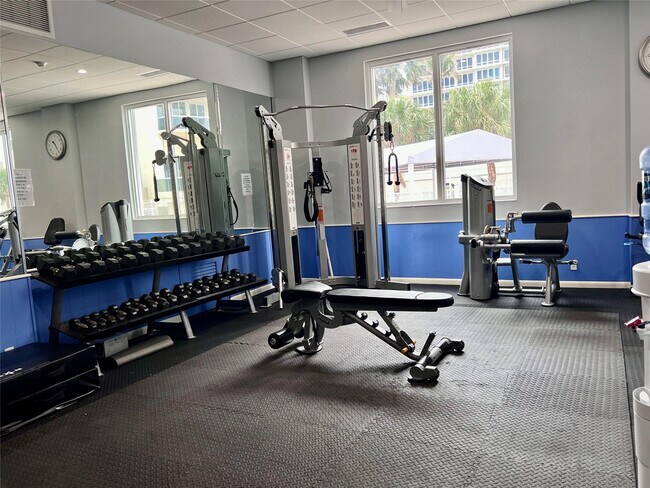 Building Photo - 4250 Galt Ocean Dr