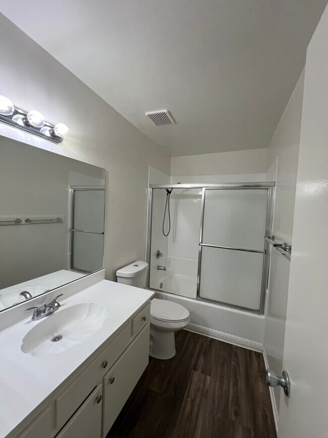 2 bed 2 bath 1 car garage in the Heart of 18381 Patterson Ln