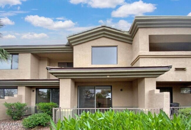 Building Photo - 705 W Queen Creek Rd