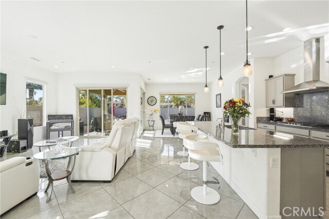 Building Photo - 61 Cabernet