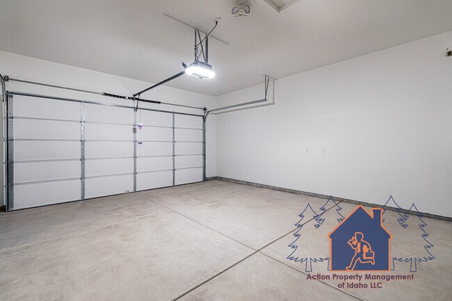 Building Photo - 8548 W Lilburn St