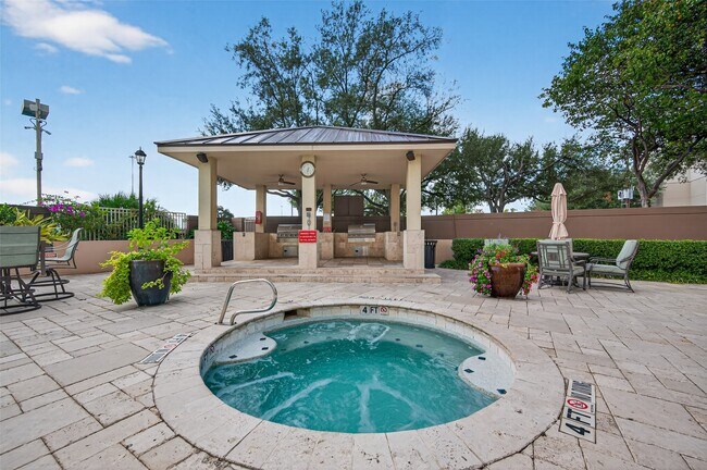 Building Photo - 3525 Sage Rd