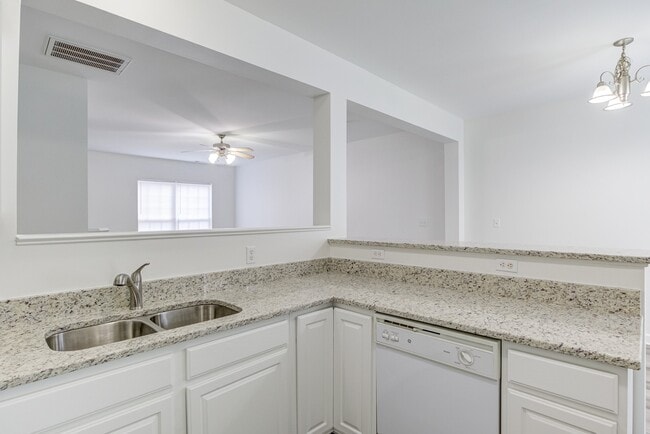 Building Photo - 8321 Glenwood Springs Ct