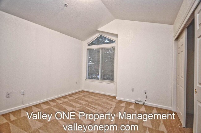 Building Photo - 1150 E Monte Vista Ave, Turlock, CA 95382