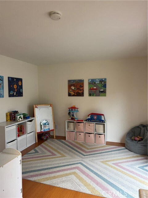 Building Photo - 49 Amberleaf