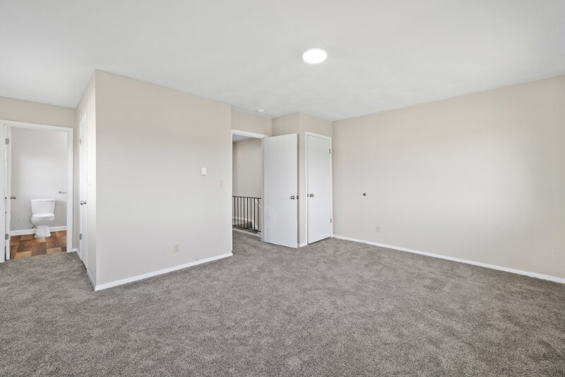 Building Photo - 6301 Frankn Dot Dr