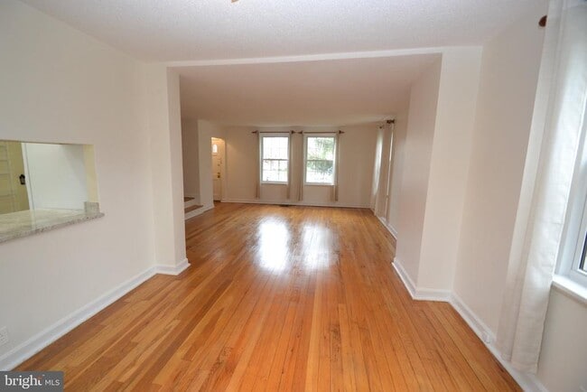 Building Photo - 3546 S Utah St