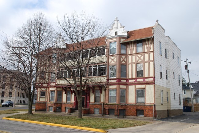 Building Photo - Ramsey Apartments
