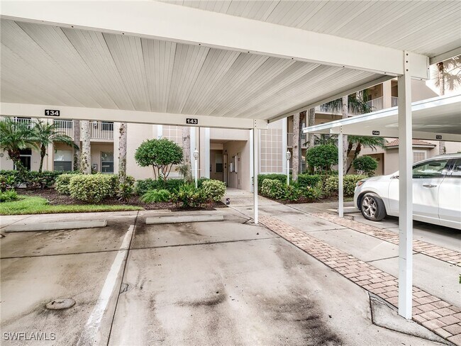 Building Photo - 8680 Cedar Hammock Cir