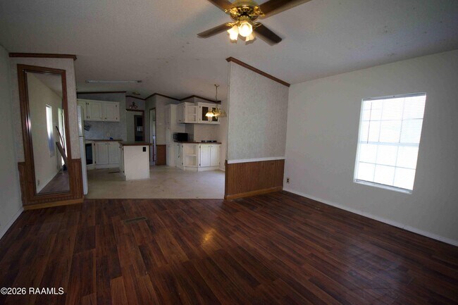 Building Photo - 3467 Cleopha Rd