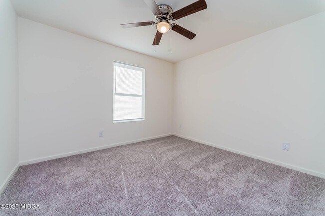 Building Photo - 307 Gazebo Dr