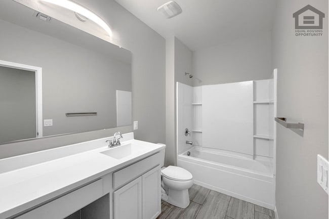 Building Photo - 5Bed/3Bath House at Northern Pkwy/El Mirage Rd! Ready for Immediate Move-In!