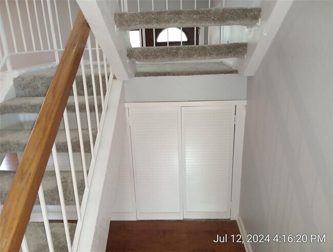 Building Photo - 10700 Hard Rock Rd