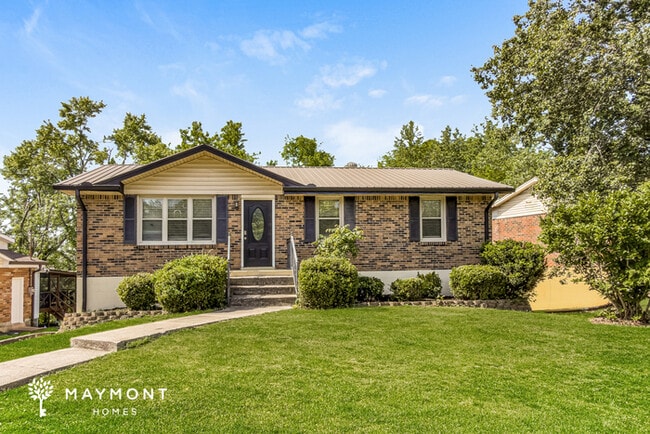 Building Photo - 127 Evergreen Cir