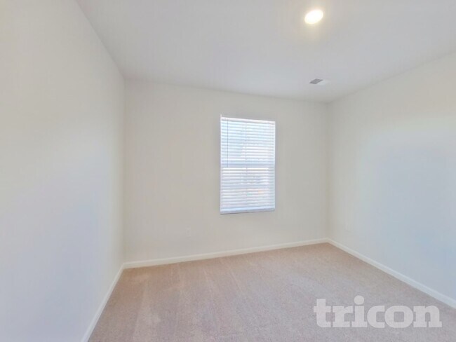 Building Photo - 177 Braxton Dr