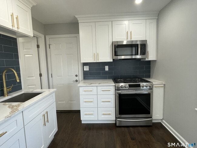 Building Photo - 111 Priscilla Cir