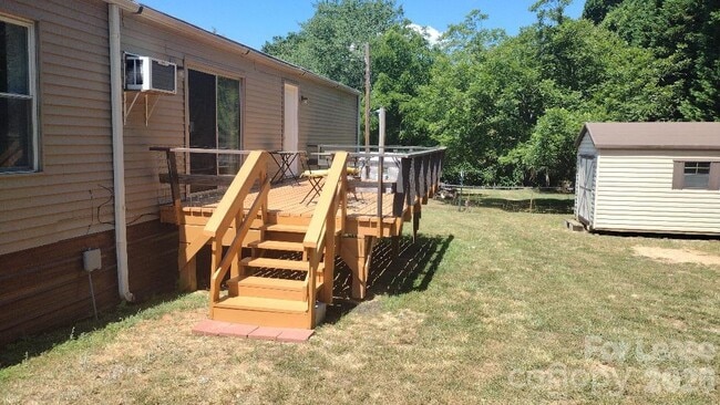 Building Photo - 124 Cove View Dr