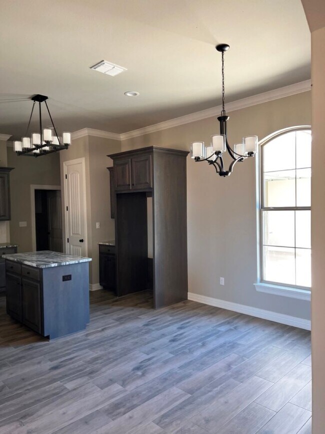 Building Photo - 1151 Green Wood Cir