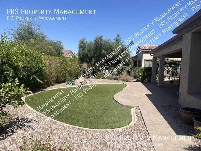 Building Photo - 4626 E Blue Spruce Ln