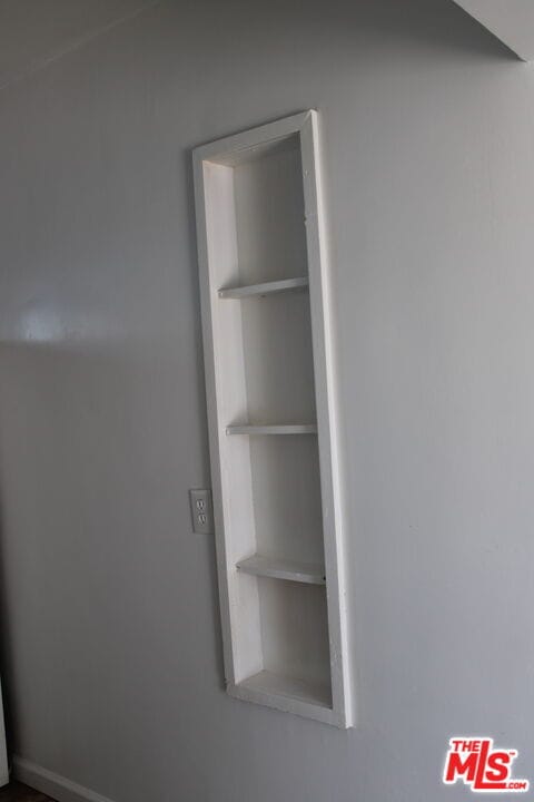 Building Photo - 6340 10th Ave