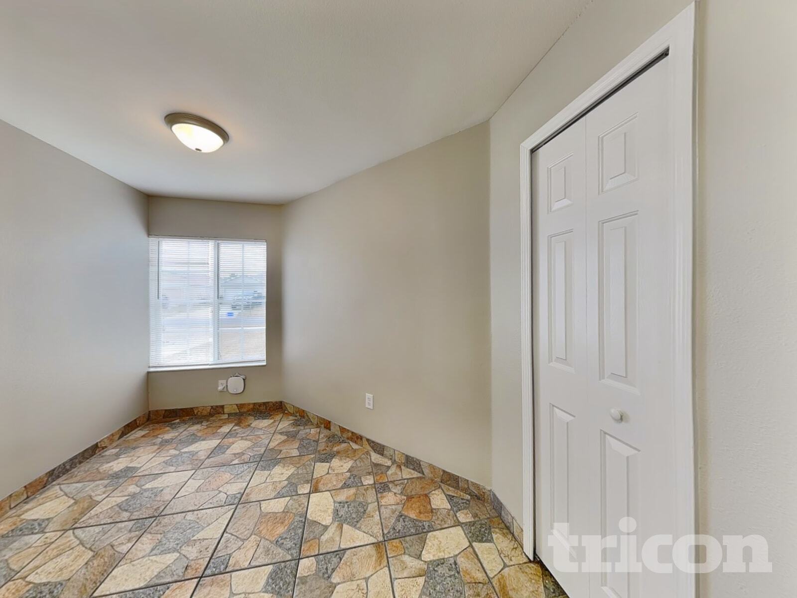 Building Photo - 533 Scarlet Maple Ct