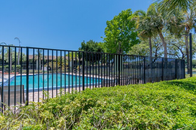 Building Photo - 1272 S Military Trail