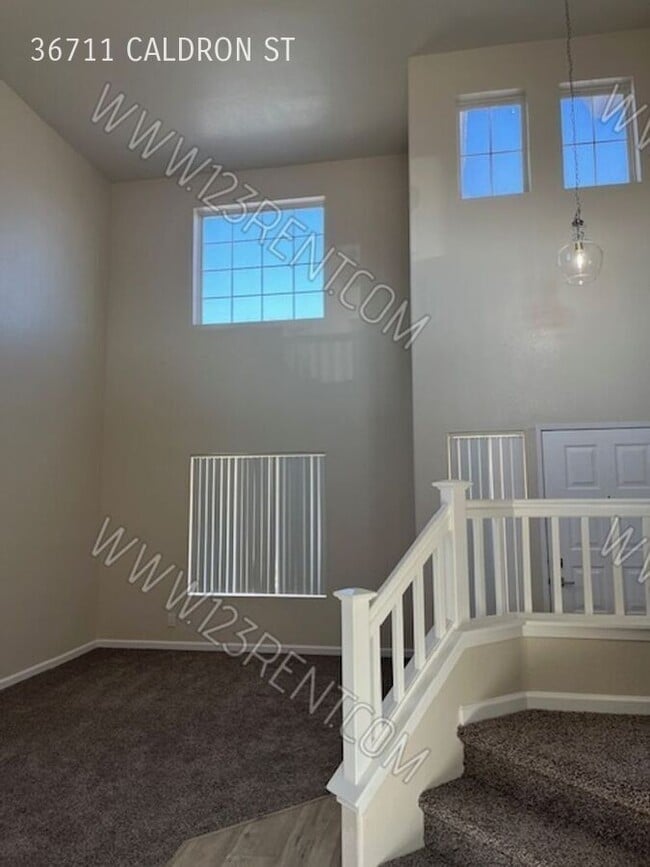 Building Photo - EAST PALMDALE 4BD/3BATH 2 STORY JUST REHAB...