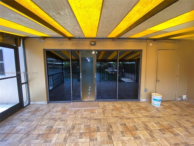 Building Photo - 16100 Kilmarnock Dr